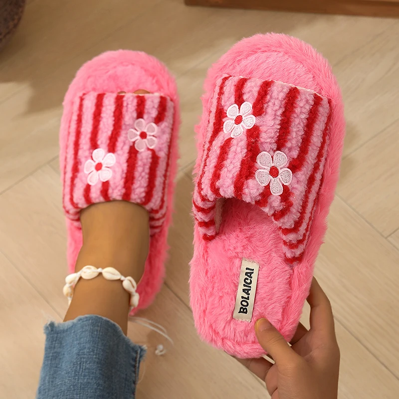 Flower Embroidery Stripe Plush - Women'S Fashion Korea 评论和价格